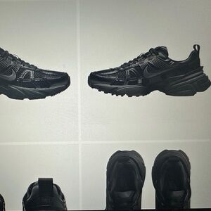 NIKE V2K run women’s sneakers